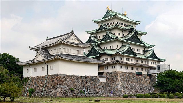 Императорский дворец Кокё